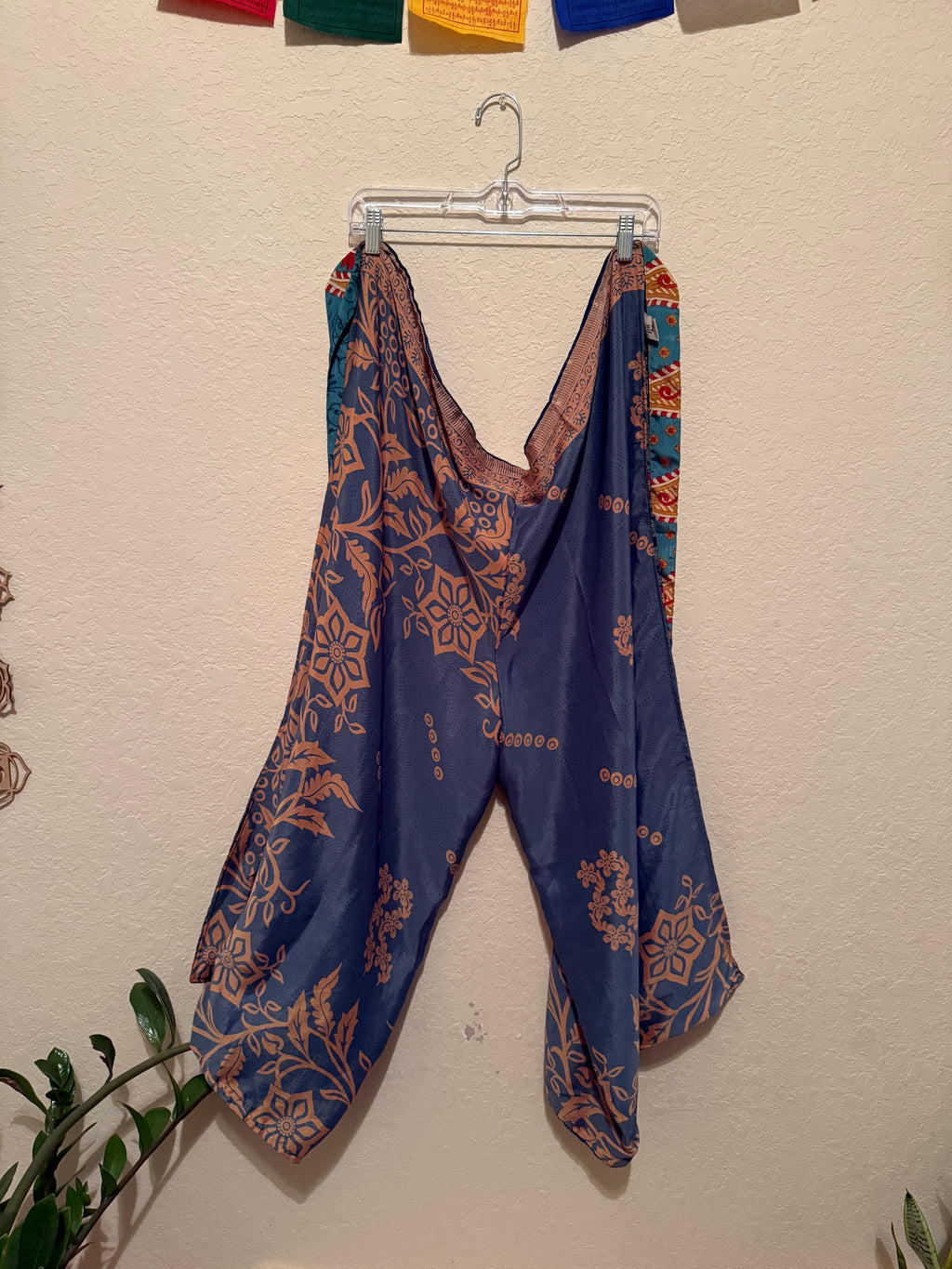 o/s reversible silk tie pants