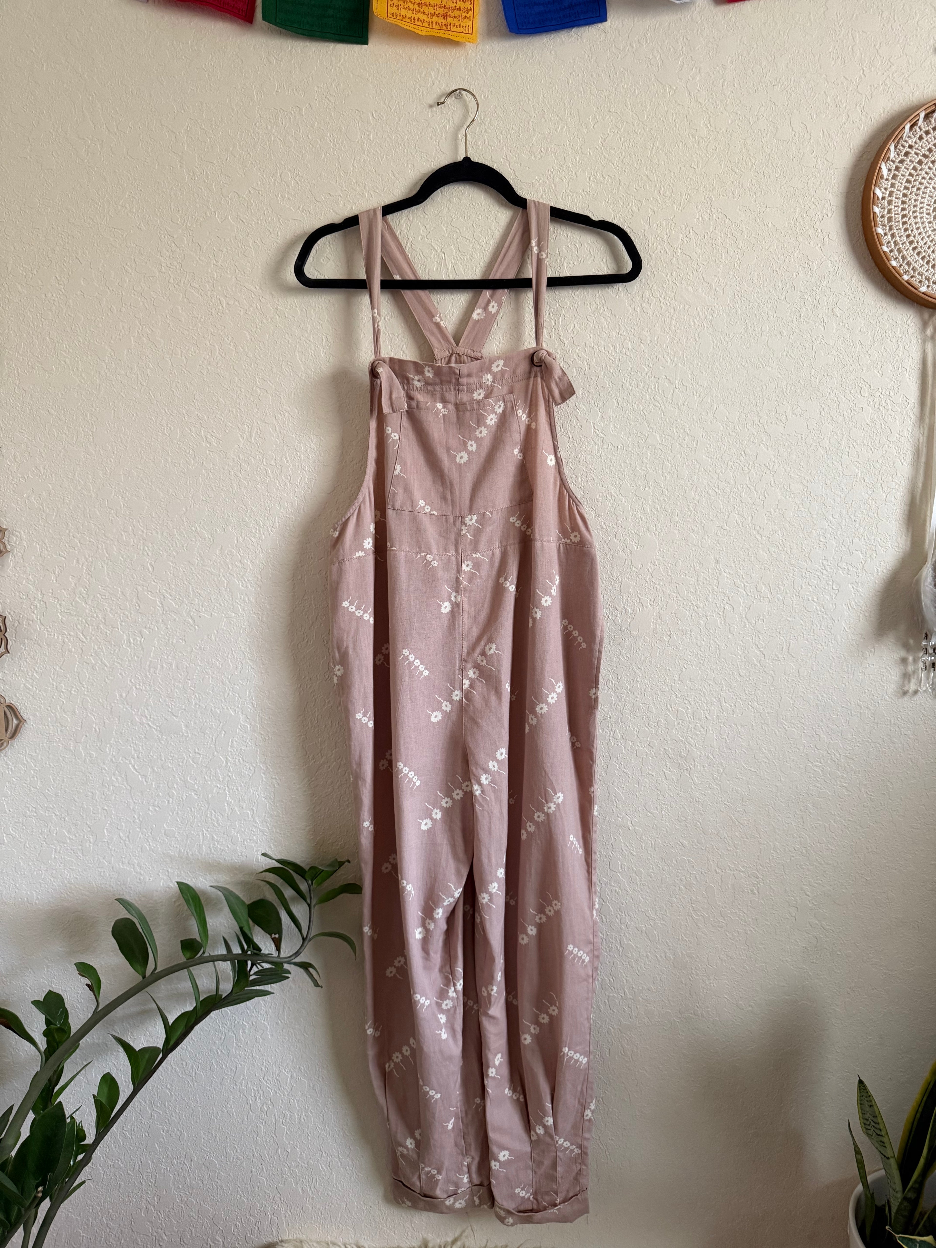 s urban outfitters jumper