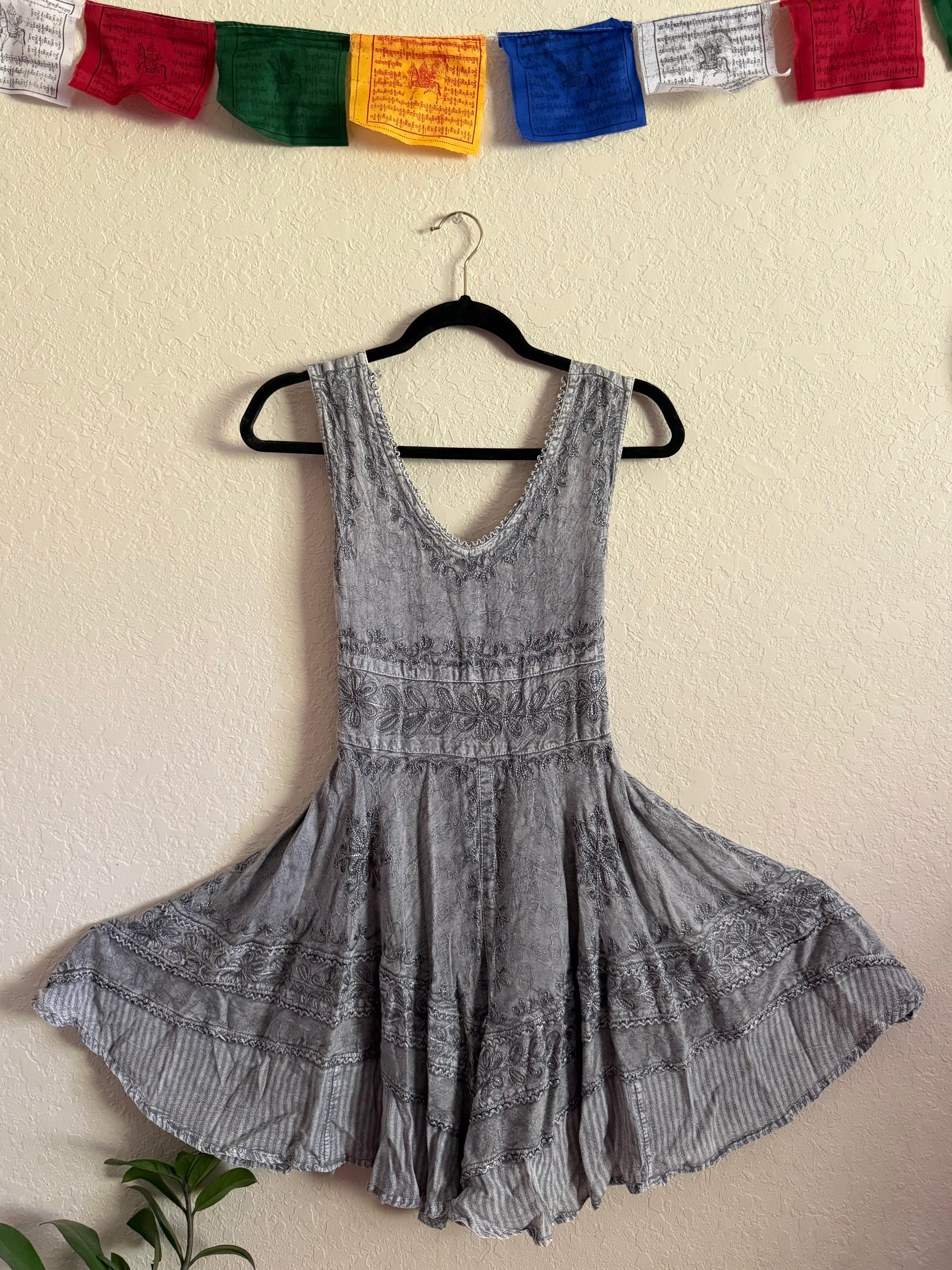 s/m stunning gray/silver dress