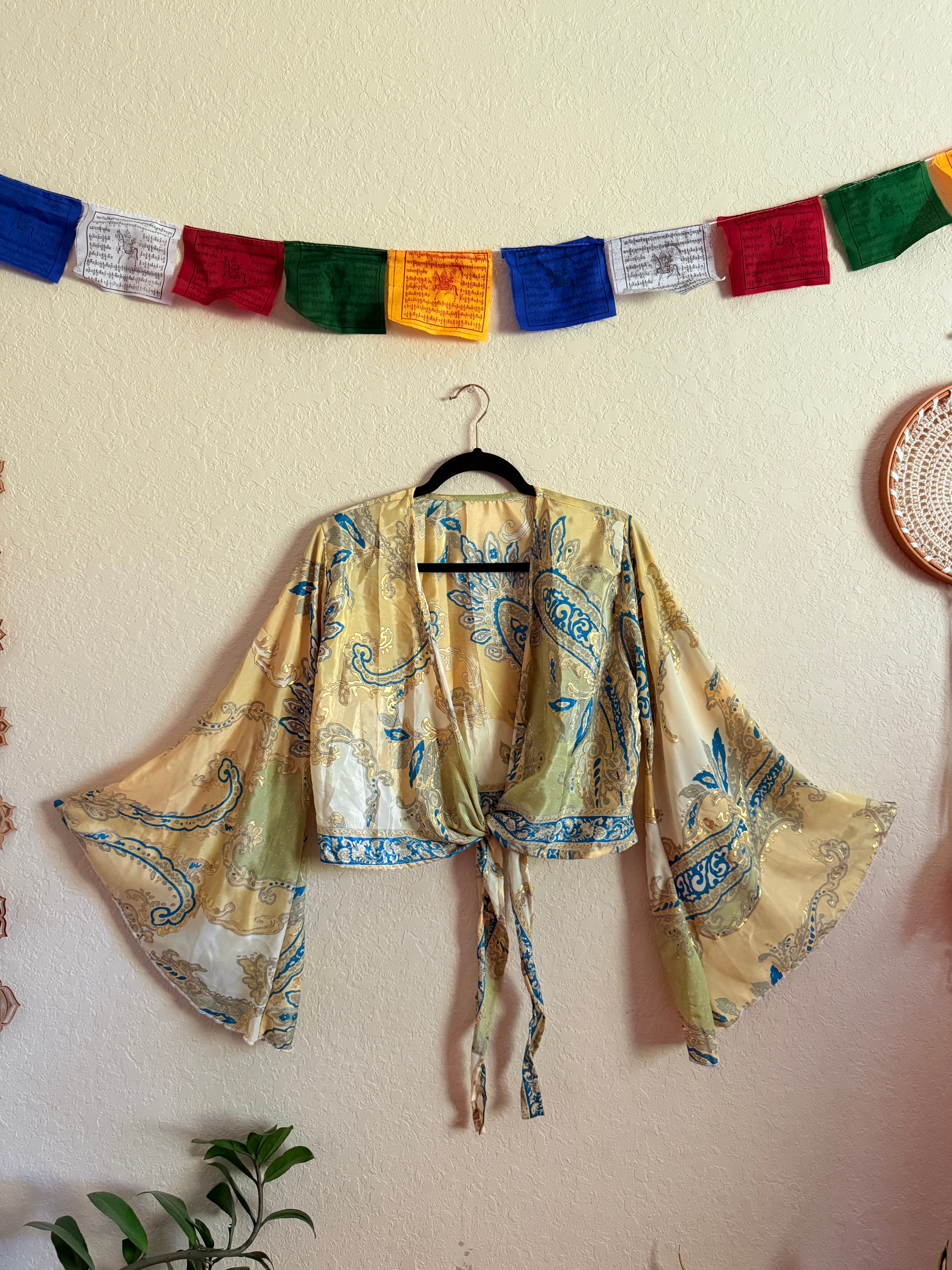 gorgeous 70s style wrap top