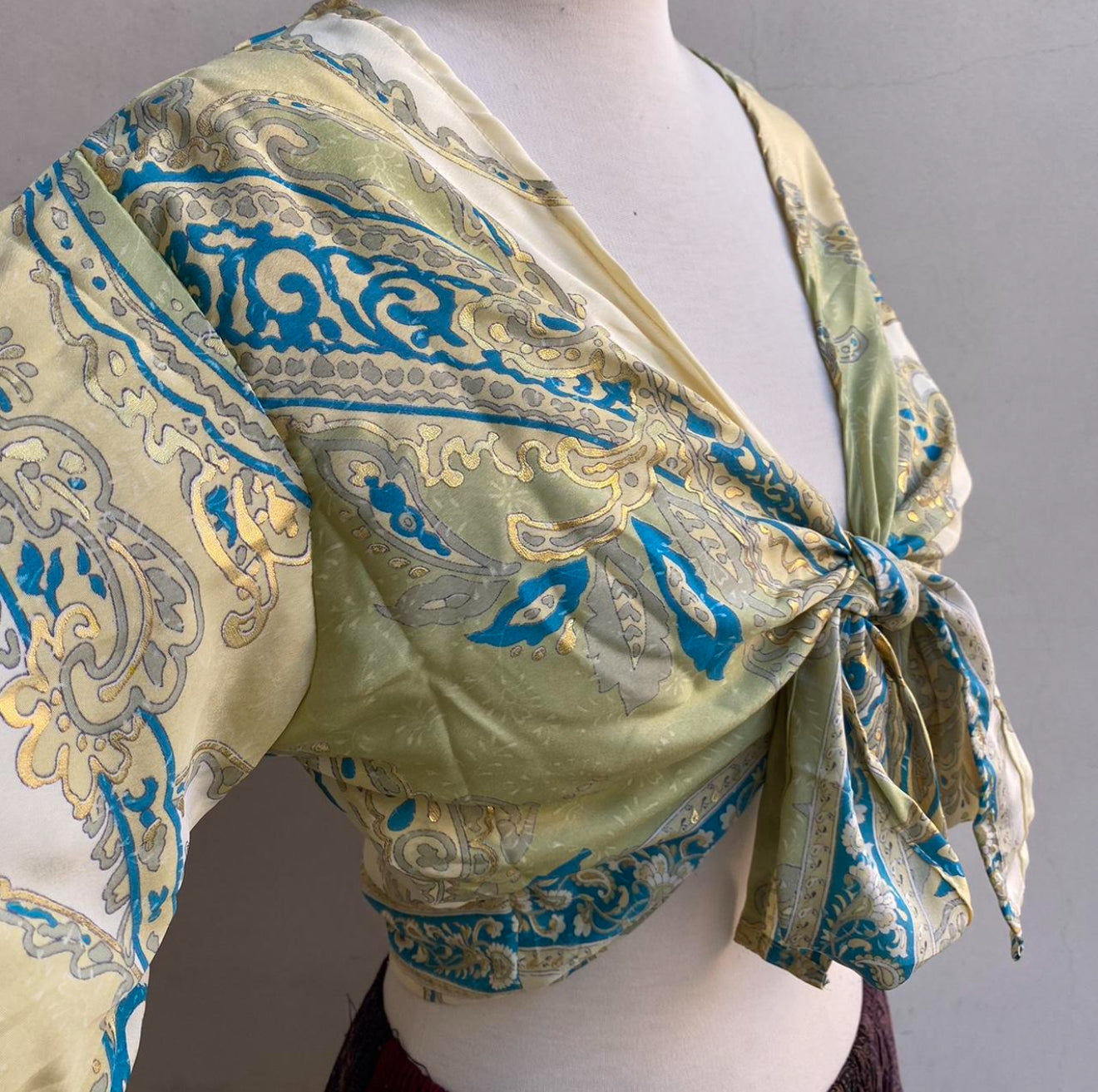 gorgeous 70s style wrap top