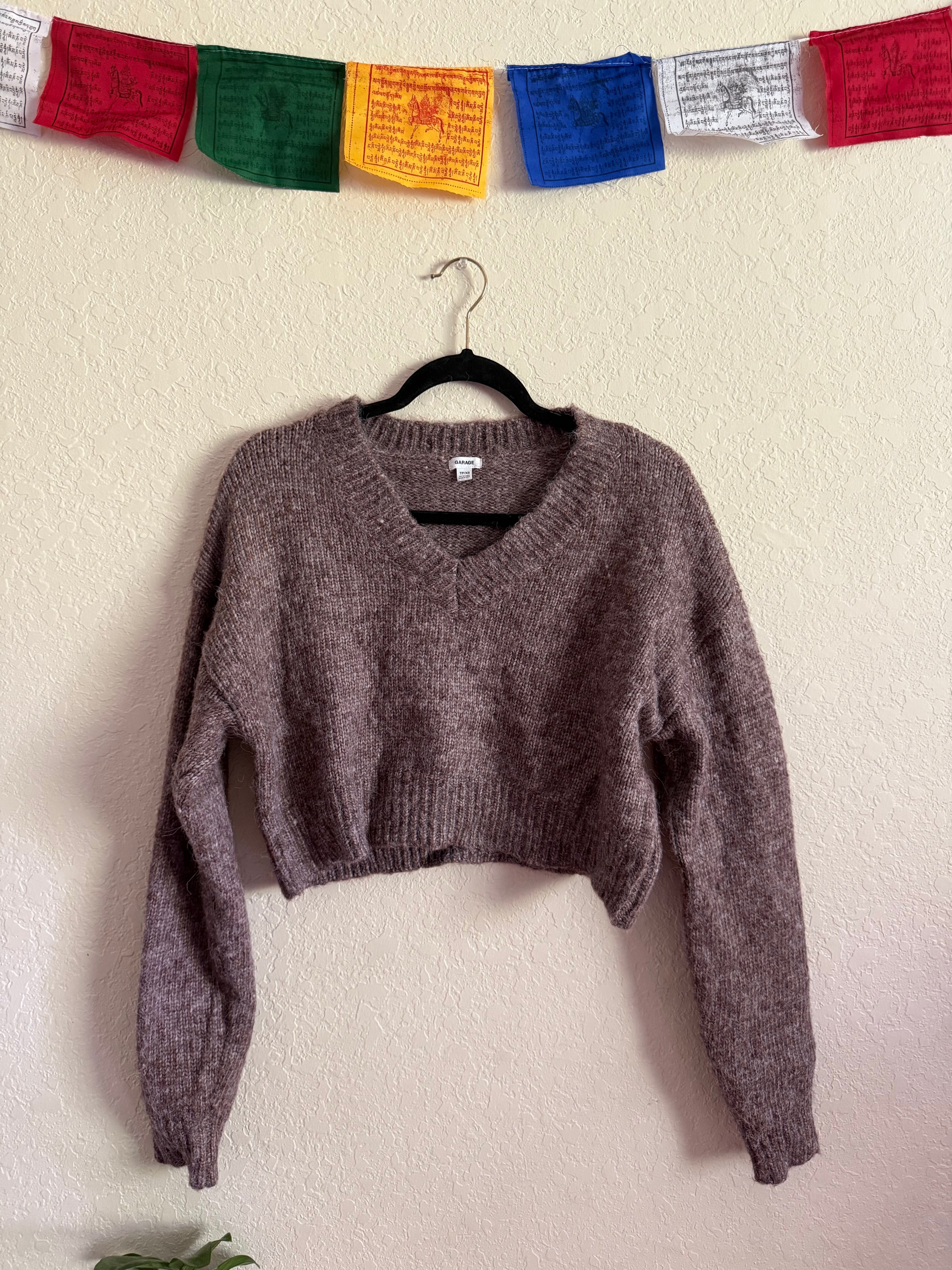xs cozy crop sweater